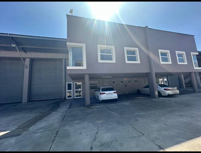 420M² WAREHOUSE TO LET IN SPARTAN